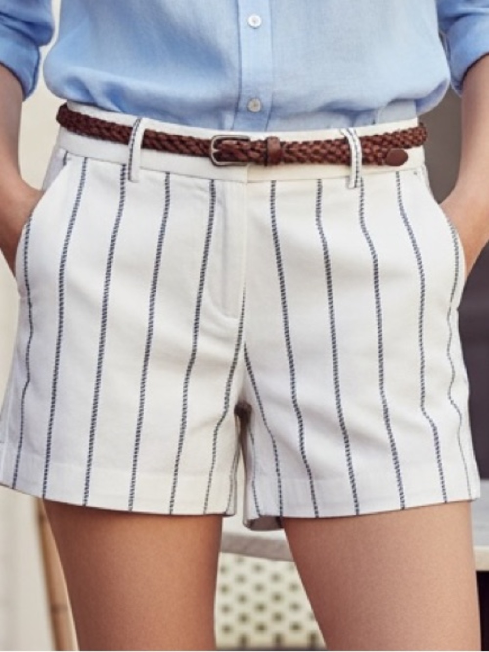 🛍️ Nautica Women’s White Striped Shorts – Size 2 – $10